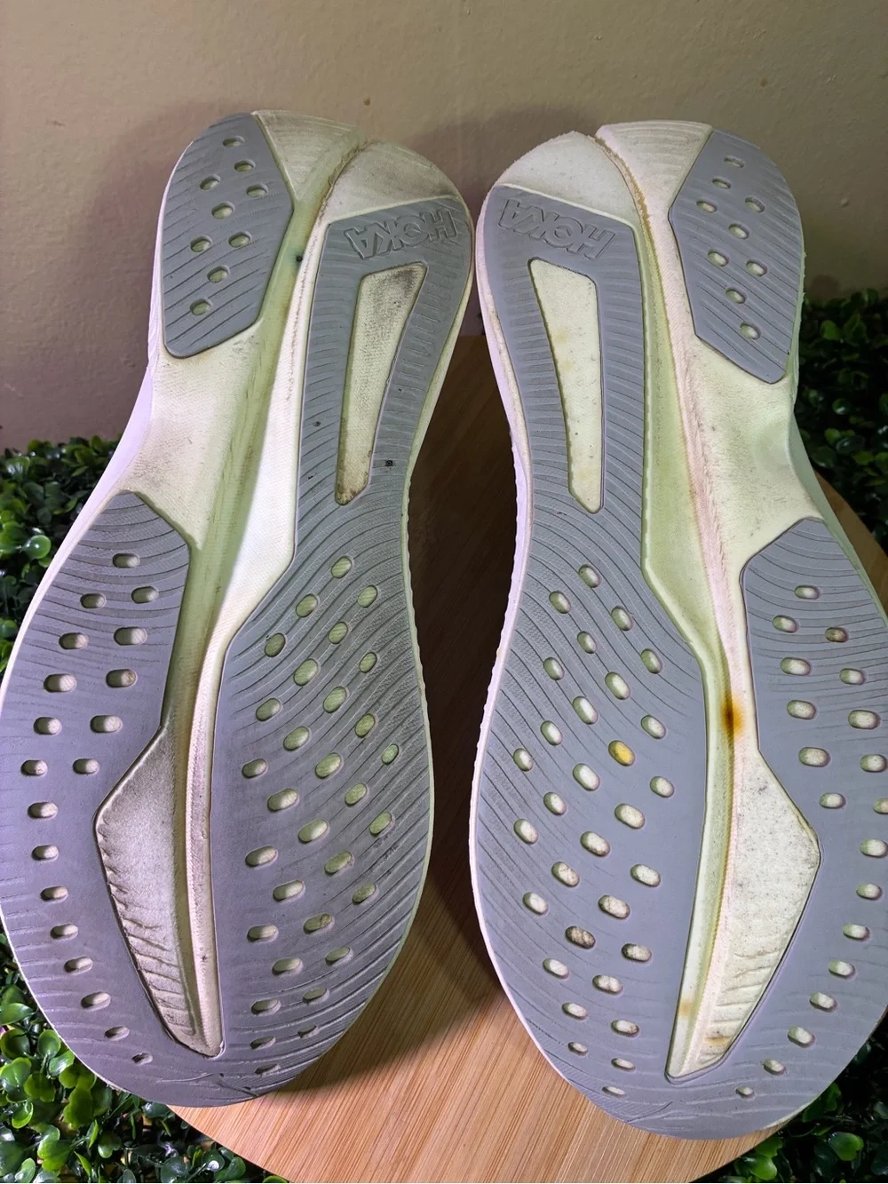 🔥 HOKA MACH 6 STARDUST ALABASTER GRAY ATHLETIC RUNNING SHOES MENS SIZE 12 D
